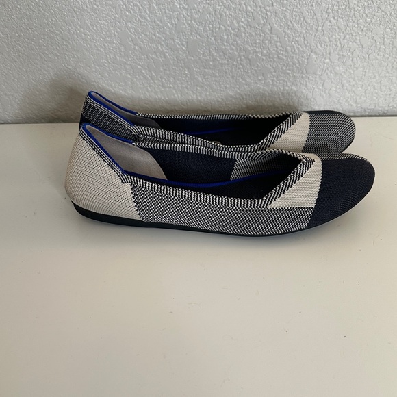 Rothy's Women's The Flat Cap Round Toe Black Cream Plaid Slip on Flats Size 8 - Picture 4 of 8